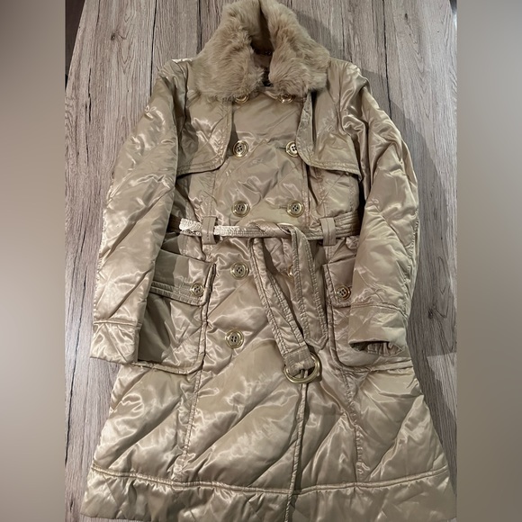 Coat - Picture 13 of 16